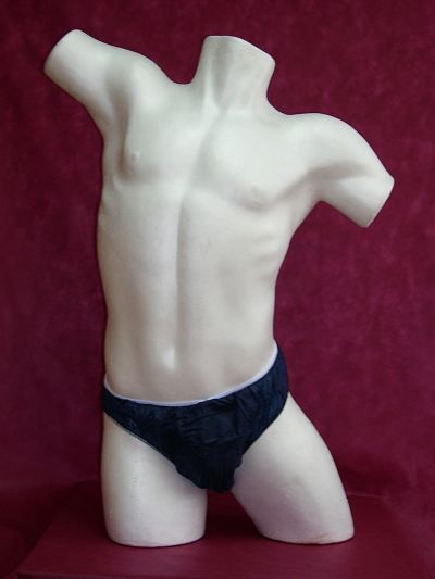 SLIP MASCULINO DESECHABLE.